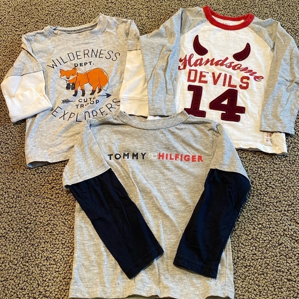 Bundle of 3 Boys Long Sleeved Graphic Shirts Size 4 in EUC
